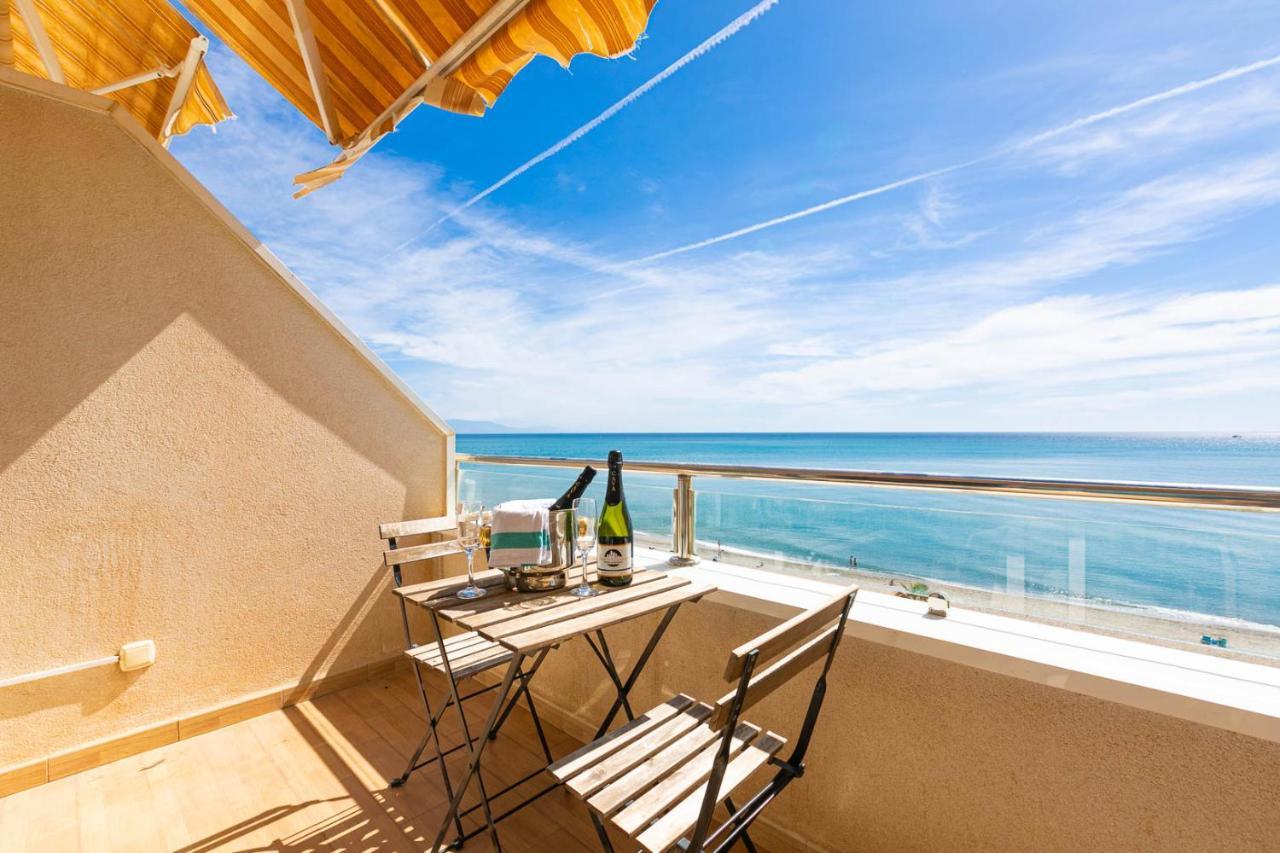 Apartamento El Velero Primera Linea Playa Lejlighed Torremolinos Eksteriør billede